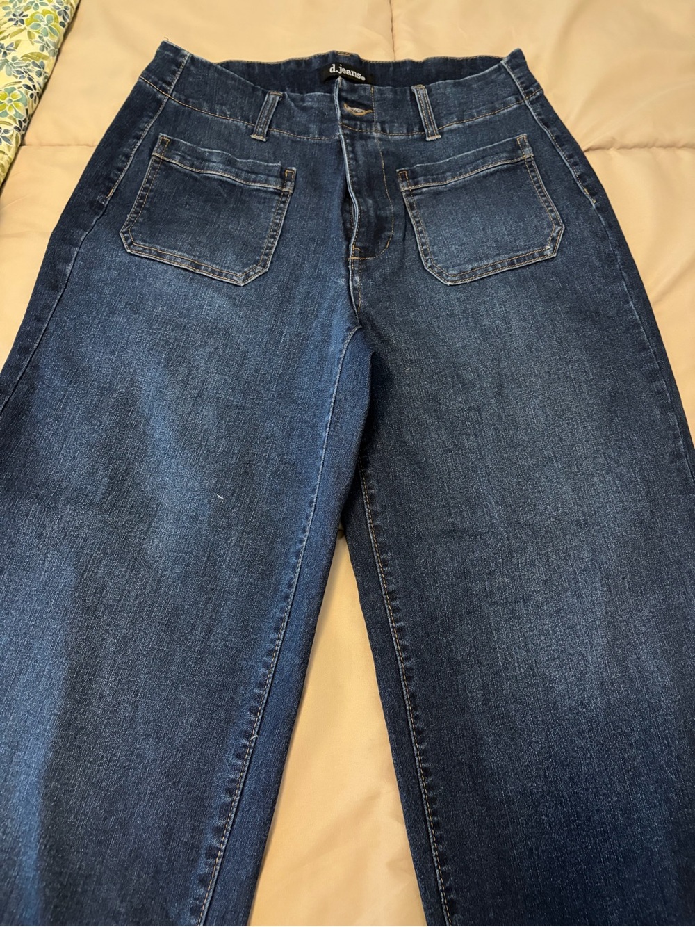 d. jeans Women's Indigo Straight-Leg Jeans